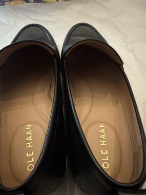 Cole Haan Women's Black Leather Loafers size 9